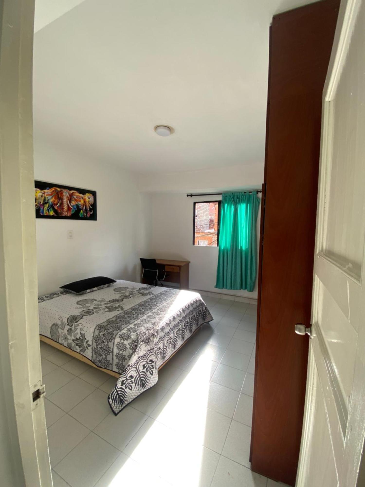 Hostel Kumho Home 메딜린 외부 사진